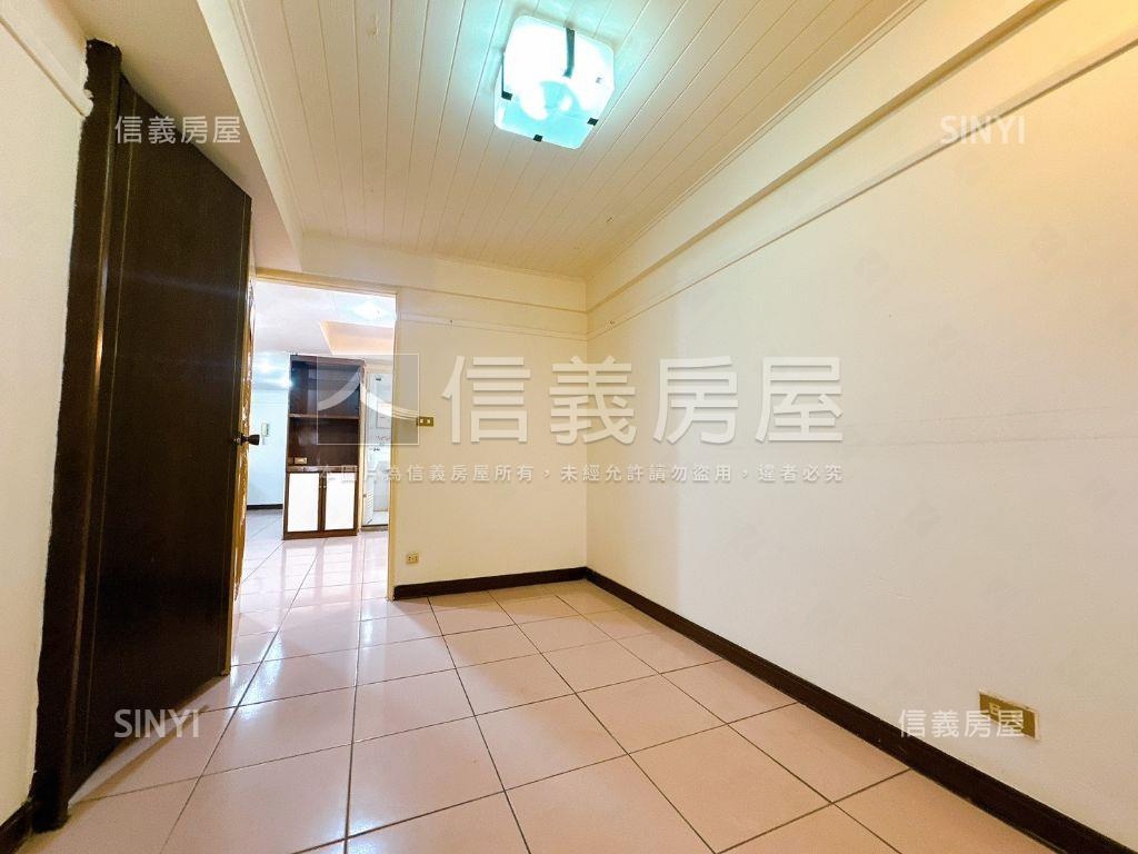 大安站邊間有景觀２房２衛房屋室內格局與周邊環境