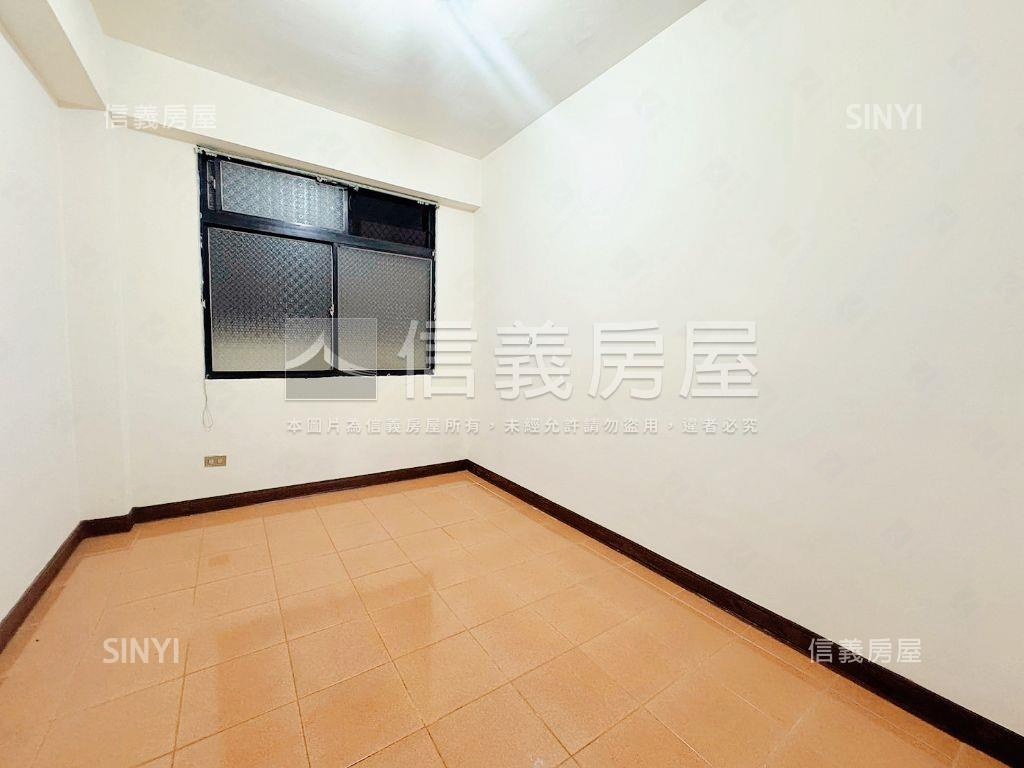 讚啦！低總價採光極品三房房屋室內格局與周邊環境