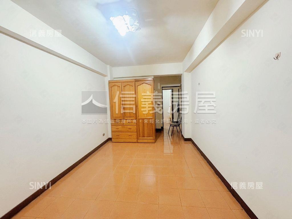 讚啦！低總價採光極品三房房屋室內格局與周邊環境