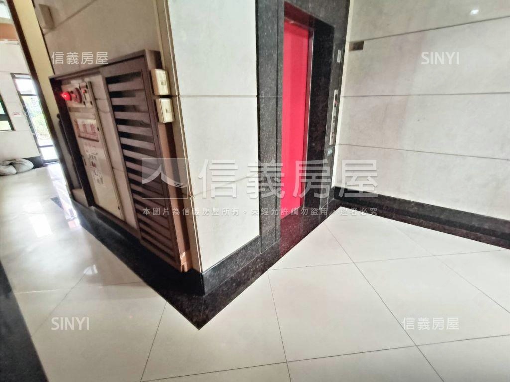 土庫家樂福旁高樓三房房屋室內格局與周邊環境