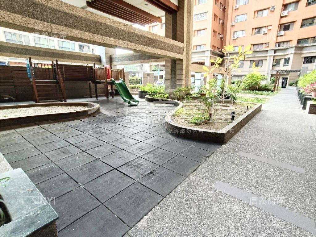 土庫家樂福旁高樓三房房屋室內格局與周邊環境