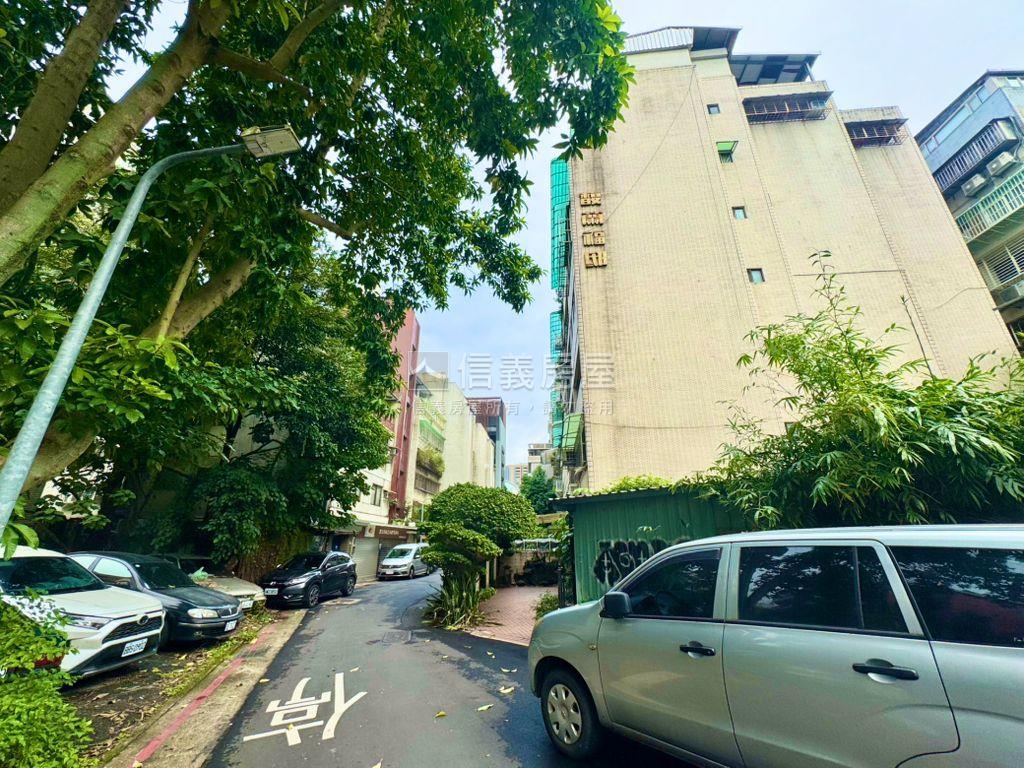 大安捷運站管理四房美廈房屋室內格局與周邊環境