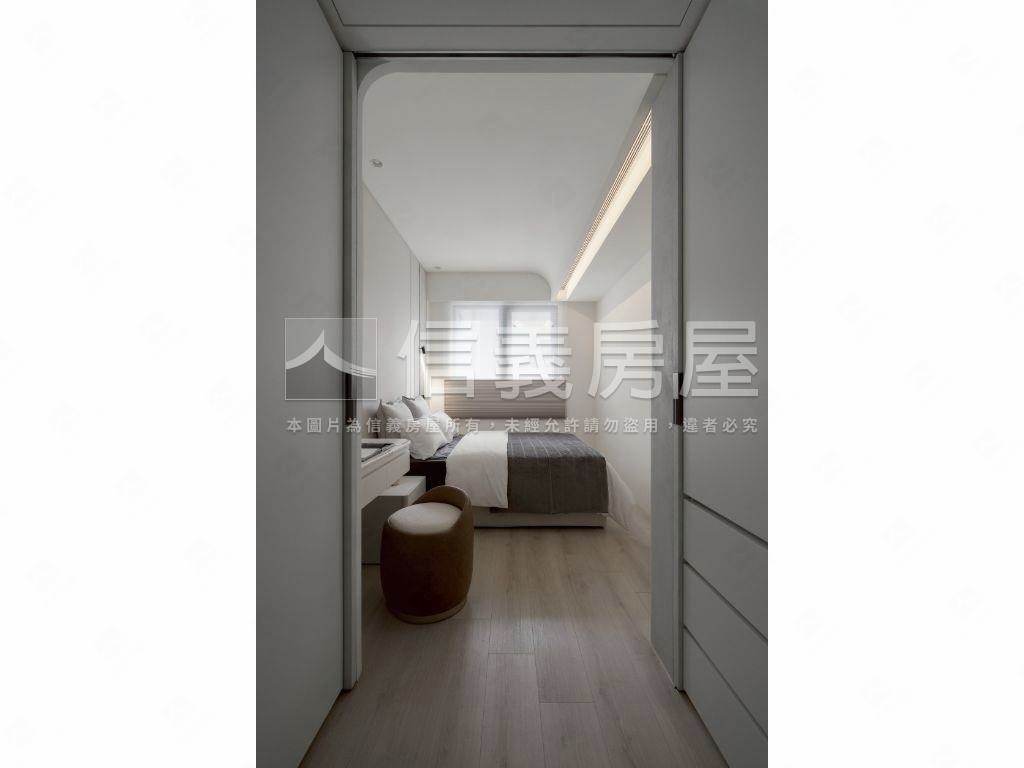 藏景。琉森房屋室內格局與周邊環境