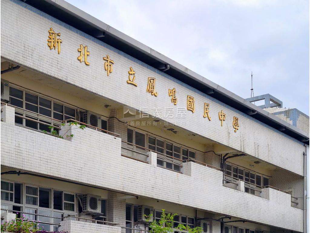 捷運旁－鶯桃住商透天好宅房屋室內格局與周邊環境