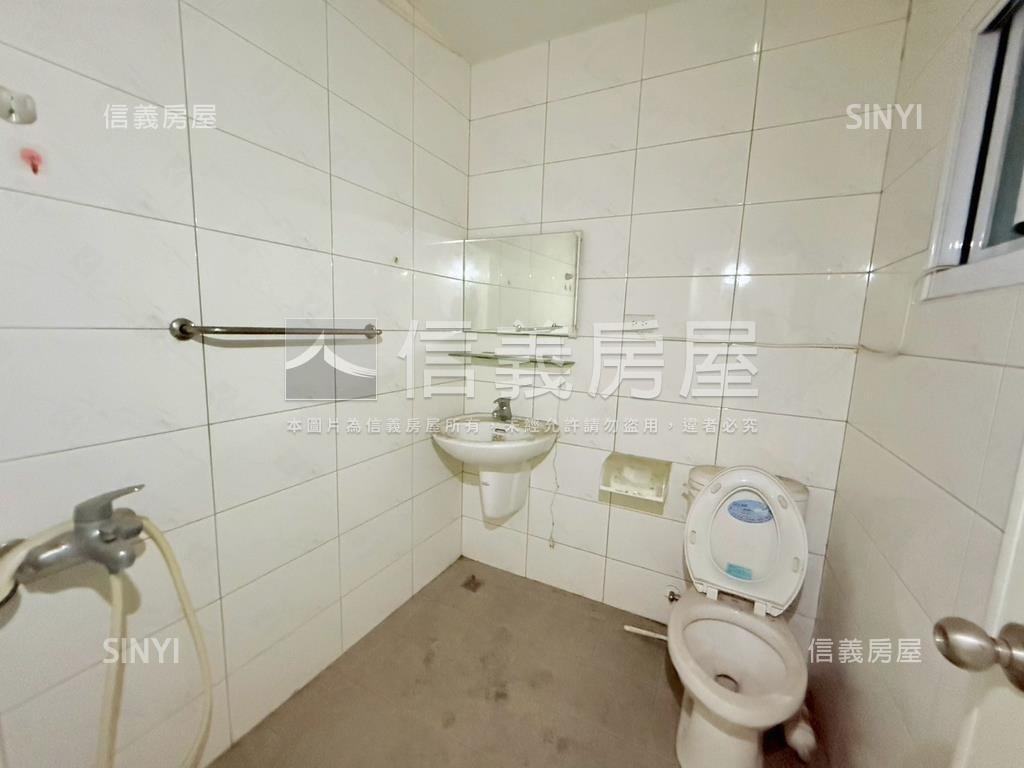 捷運美麗島六合金透店房屋室內格局與周邊環境