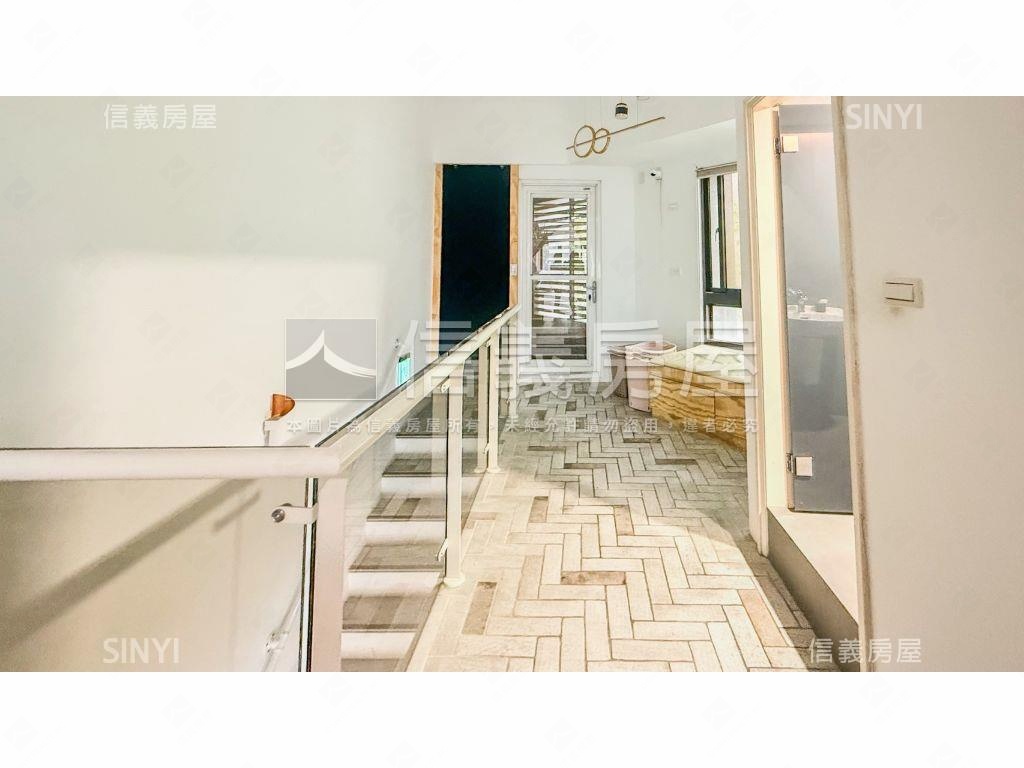 ★中港ＴｈｅＯＮＥ樓店２房屋室內格局與周邊環境