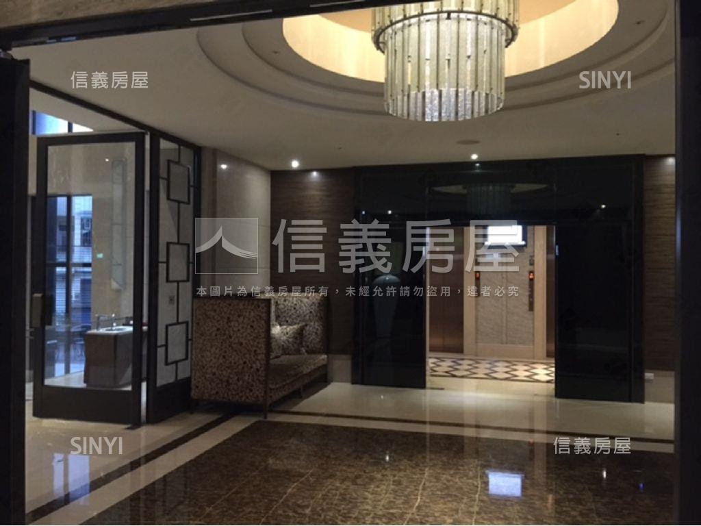 ★中港ＴｈｅＯＮＥ樓店２房屋室內格局與周邊環境
