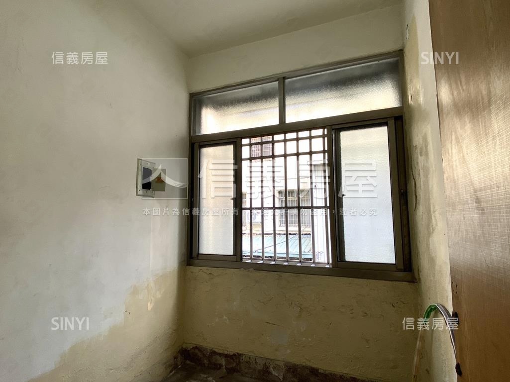 近草衙道大地坪透天房屋室內格局與周邊環境