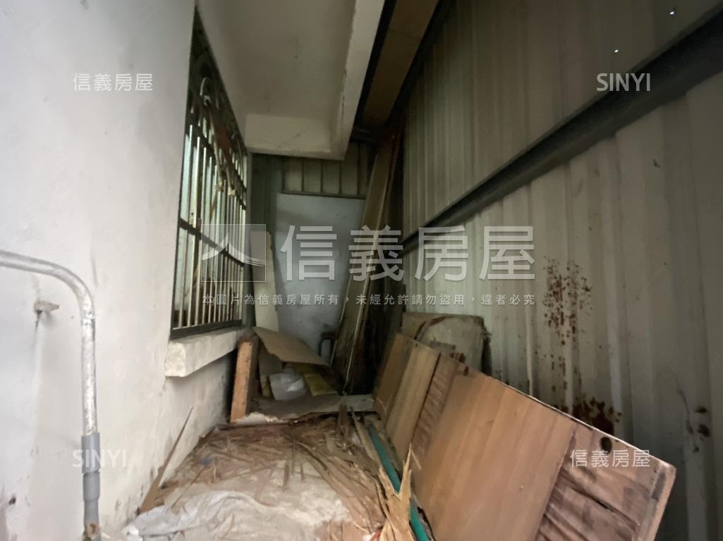 近草衙道大地坪透天房屋室內格局與周邊環境