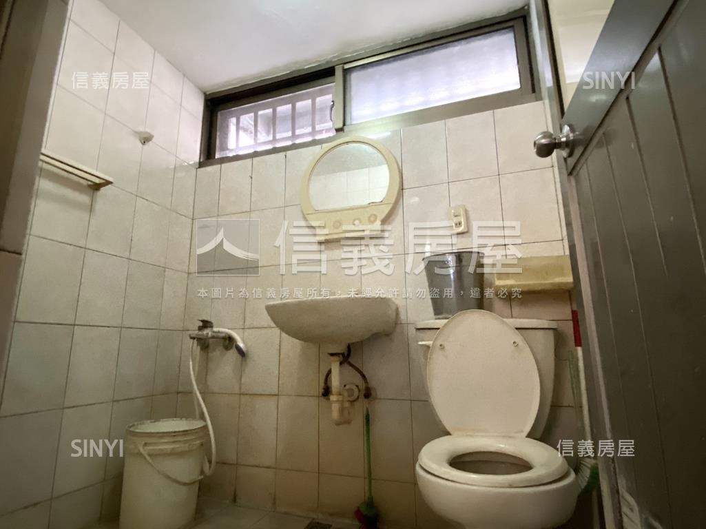 近草衙道大地坪透天房屋室內格局與周邊環境