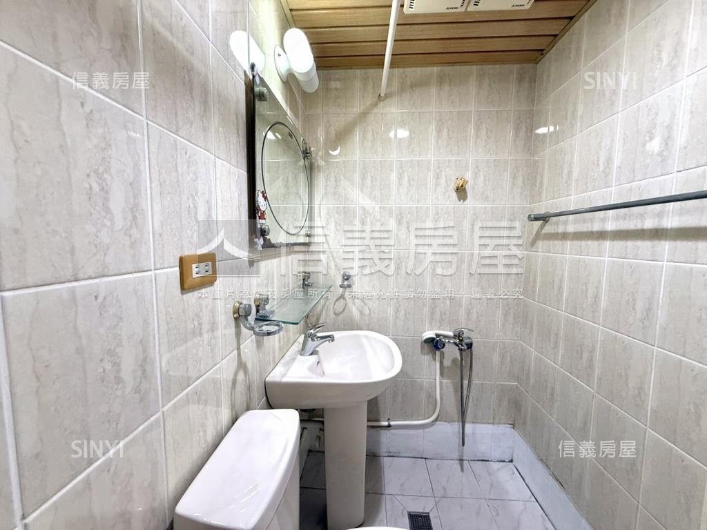 地中海夕陽海哇三房平車房屋室內格局與周邊環境