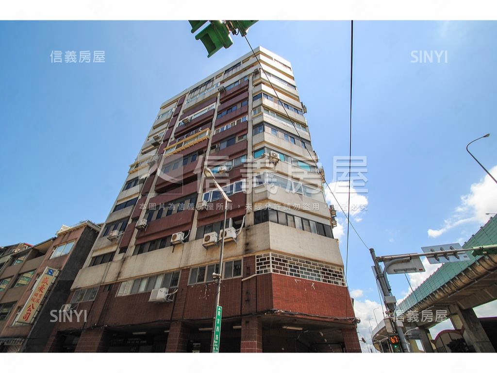 南西低公設河岸大坪數房屋室內格局與周邊環境