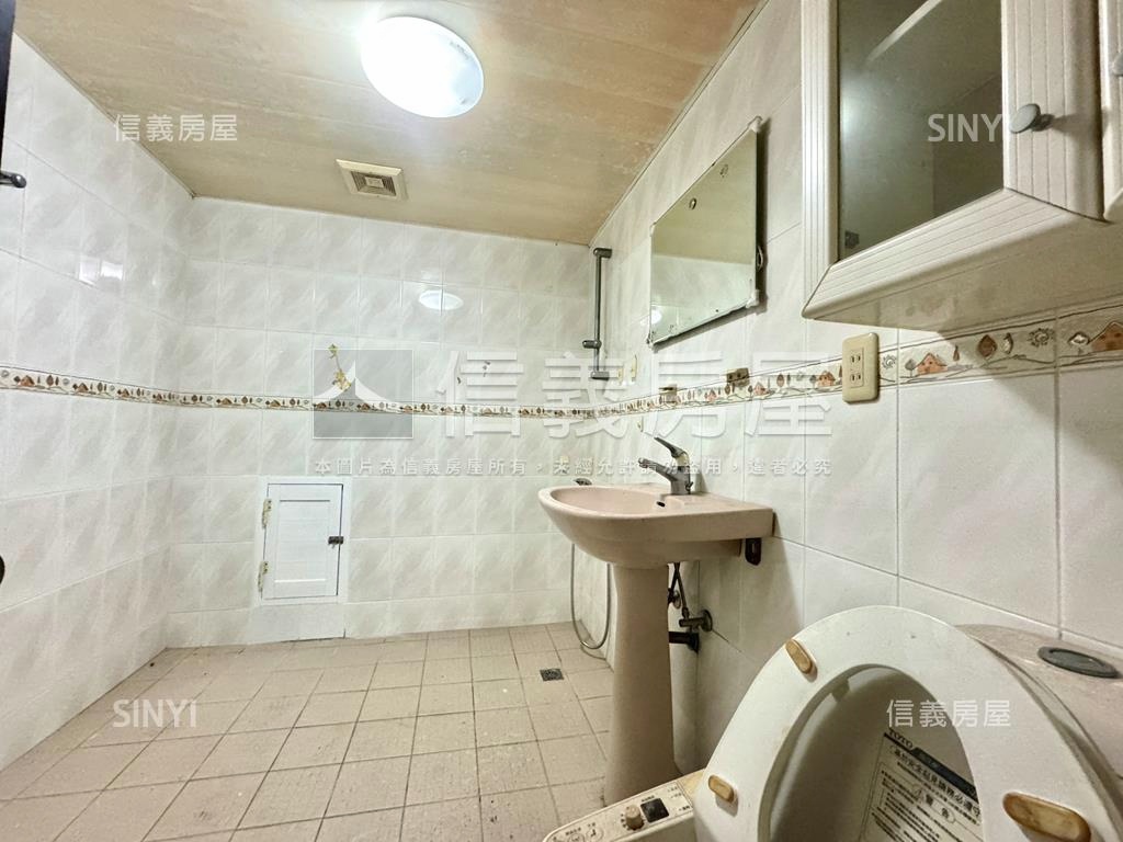 南西低公設河岸大坪數房屋室內格局與周邊環境