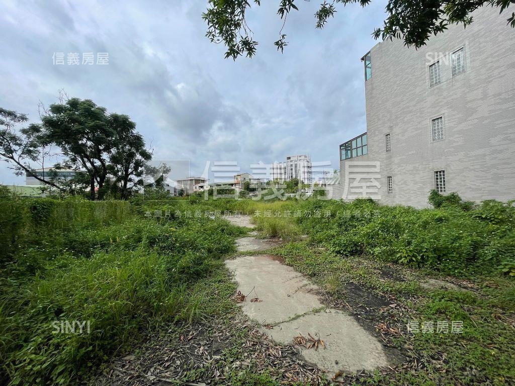 歸仁臨路方正好規劃土地Ａ房屋室內格局與周邊環境