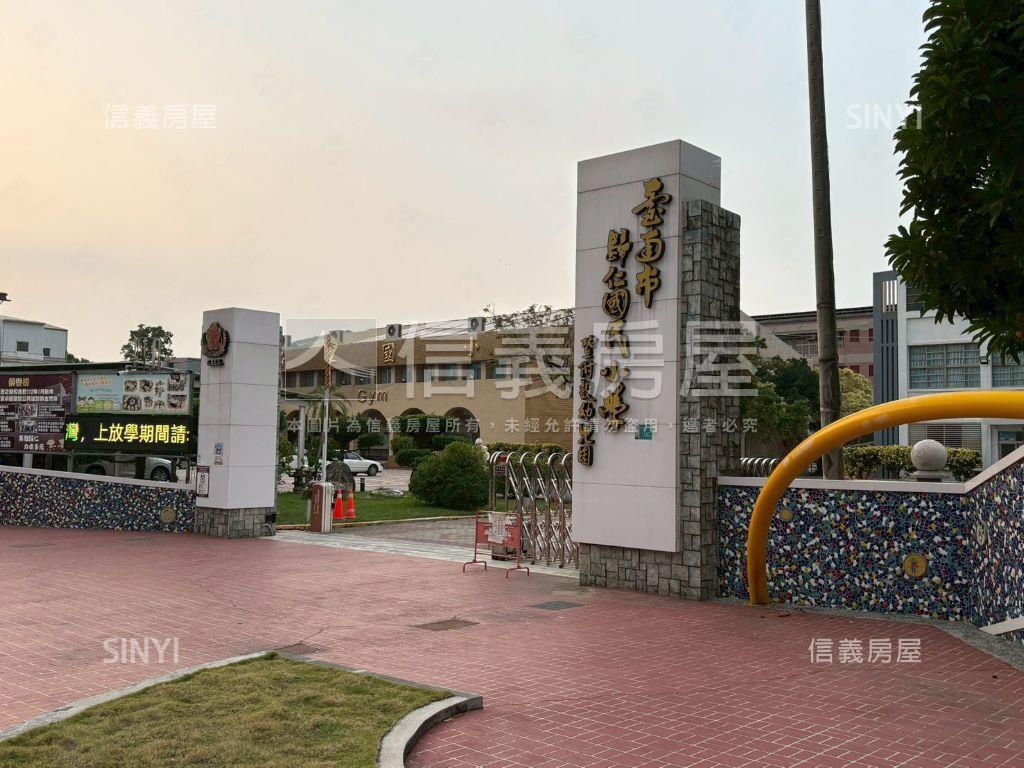 歸仁臨路方正好規劃土地Ａ房屋室內格局與周邊環境