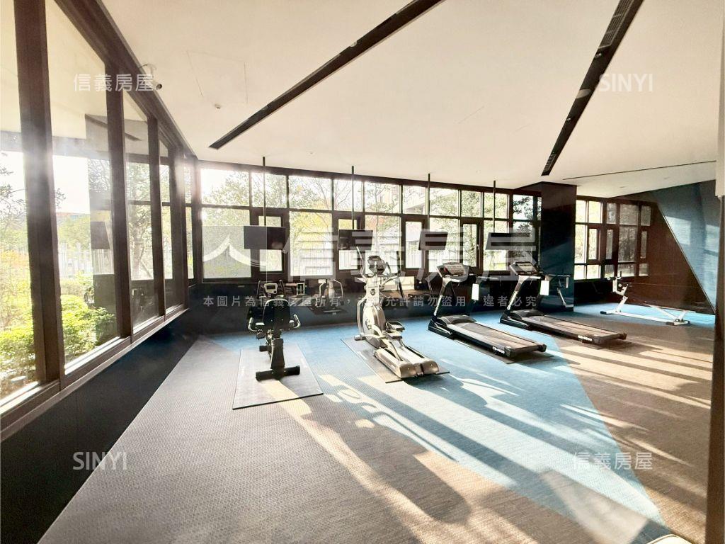 中科大雅藍鵲首席三房平車房屋室內格局與周邊環境