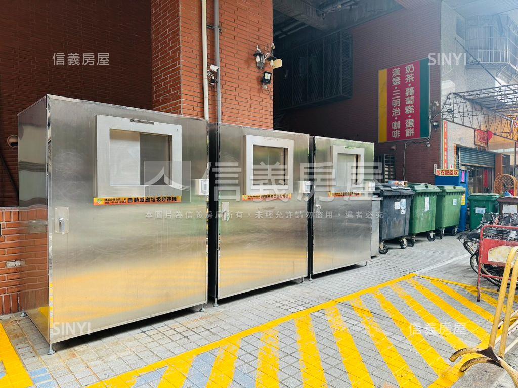 好市多旁高樓景觀三房車位房屋室內格局與周邊環境