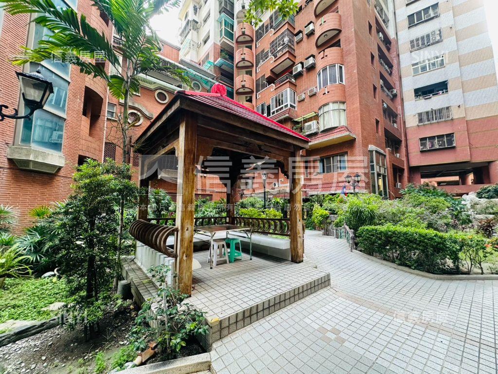 好市多旁高樓景觀三房車位房屋室內格局與周邊環境