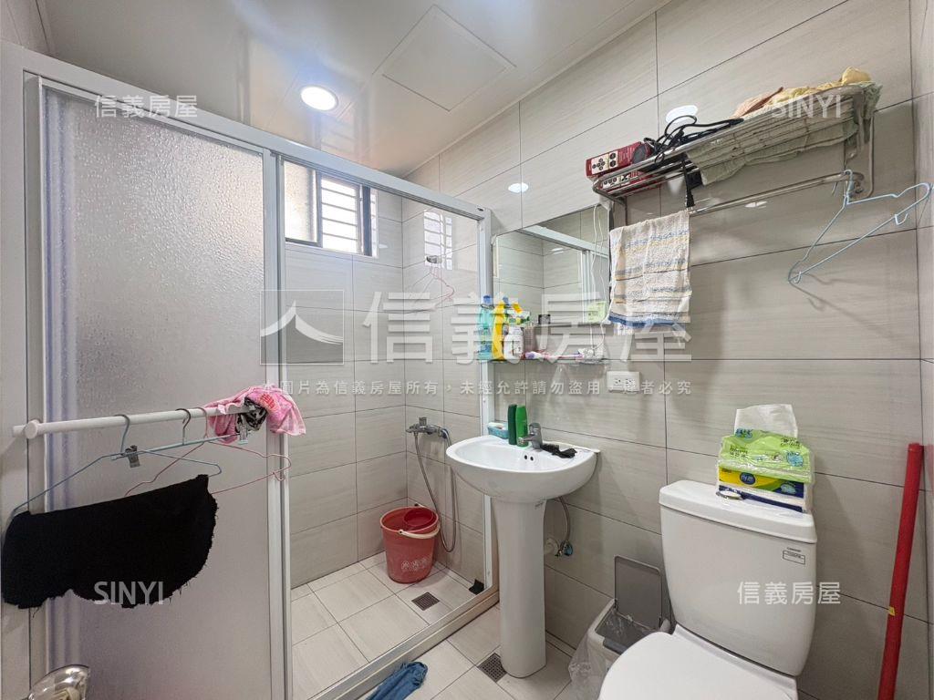 中正路方正格局採光好三房房屋室內格局與周邊環境