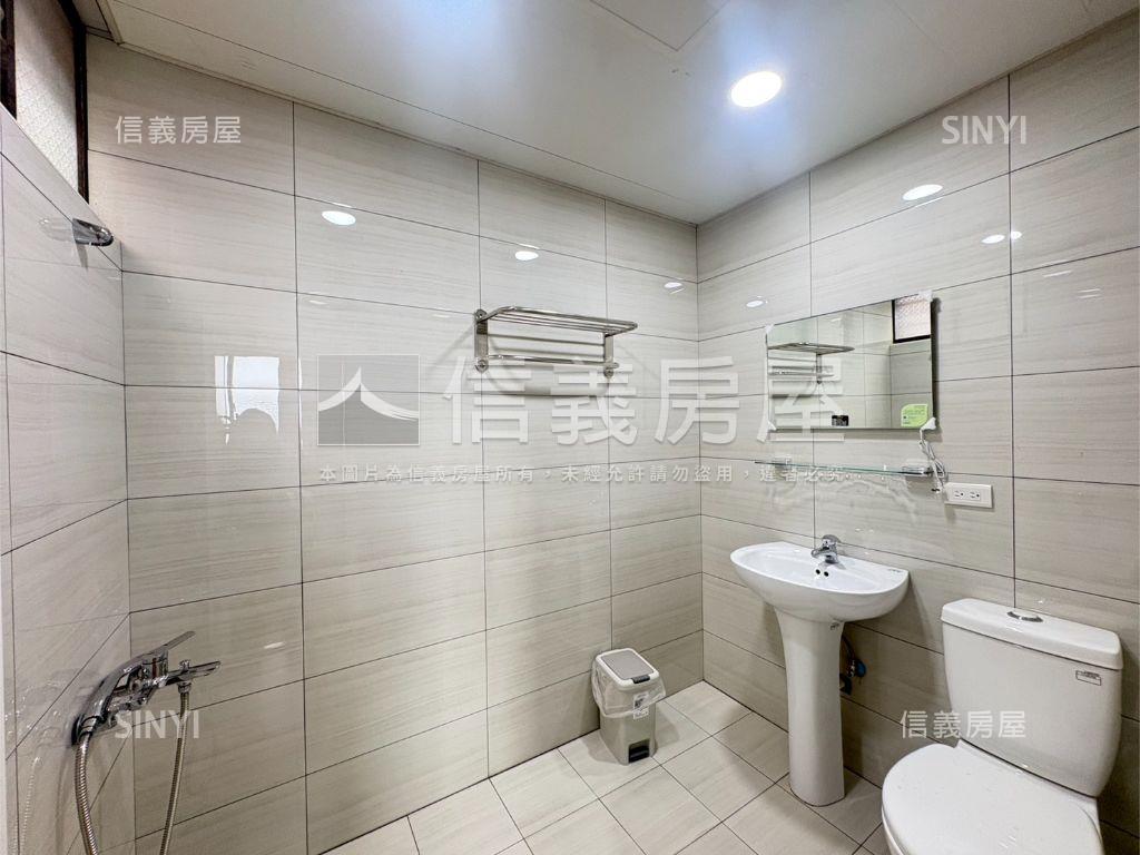 中正路方正格局採光好三房房屋室內格局與周邊環境