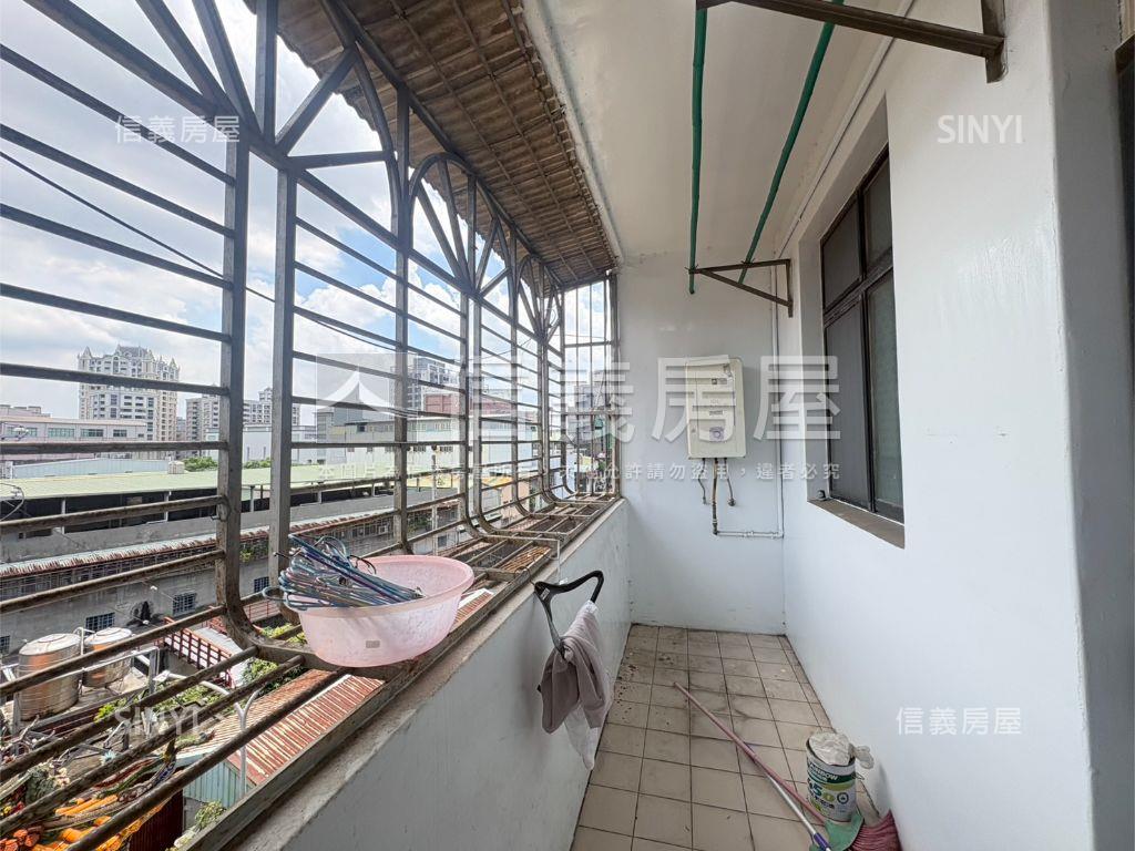 中正路方正格局採光好三房房屋室內格局與周邊環境