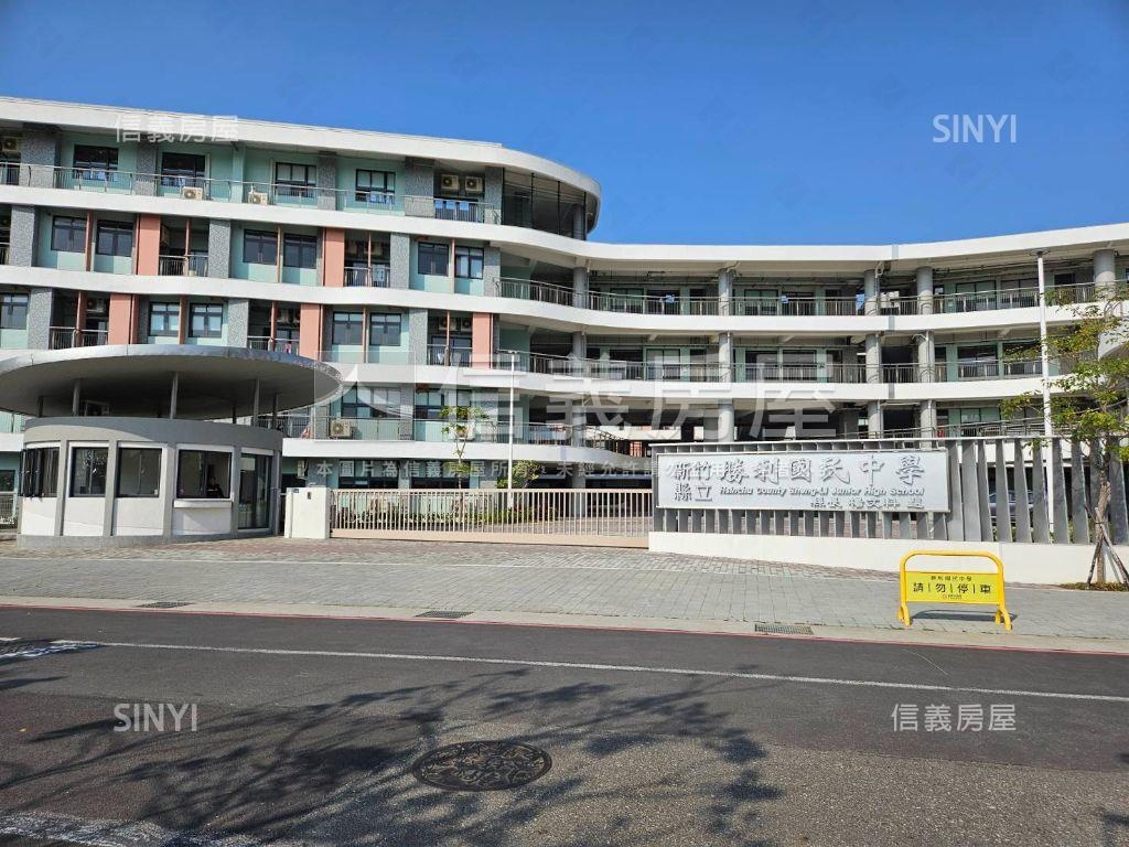 ＡＩ園區旁住店房屋室內格局與周邊環境