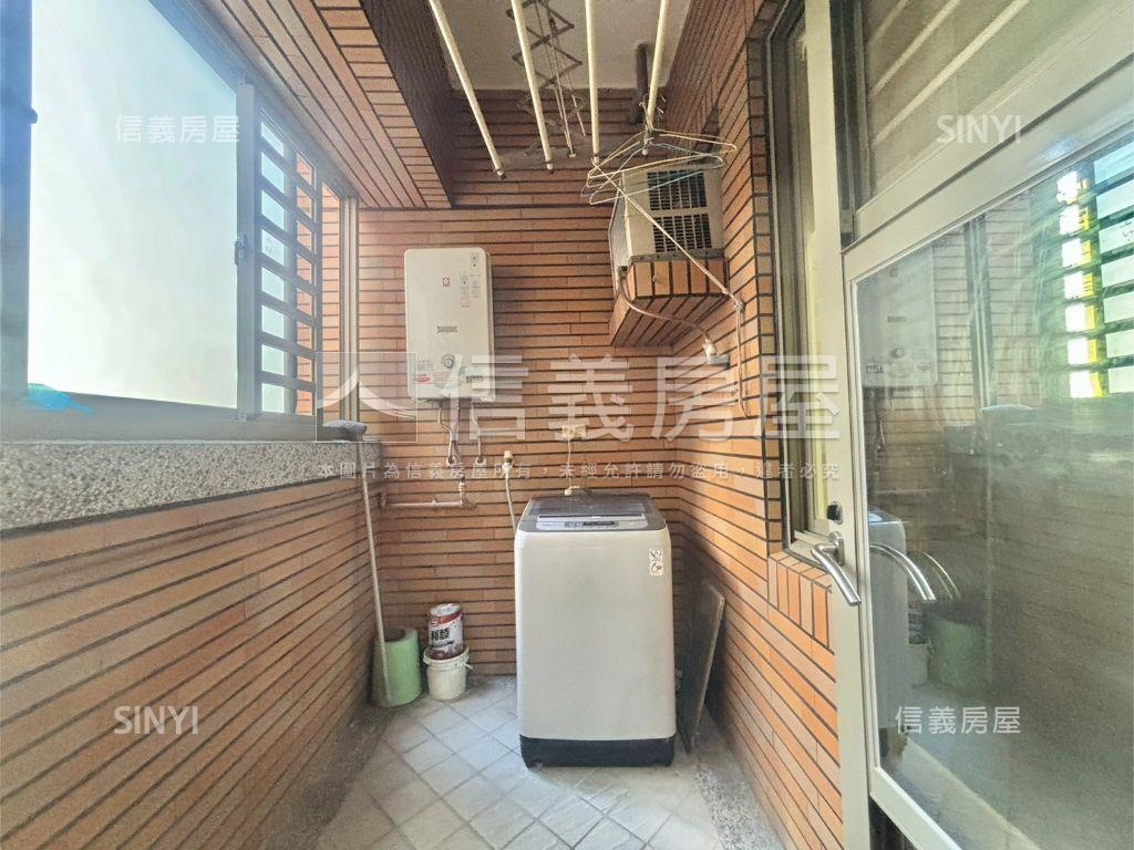 農十六特區亞歷山大２房房屋室內格局與周邊環境