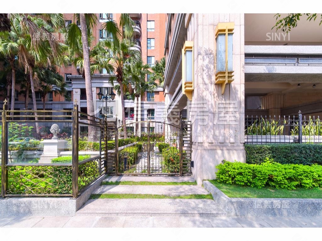 農十六特區亞歷山大２房房屋室內格局與周邊環境