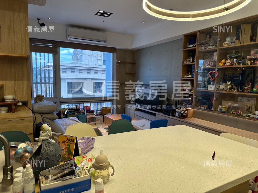 忠順大院二期頂峰之美房屋室內格局與周邊環境