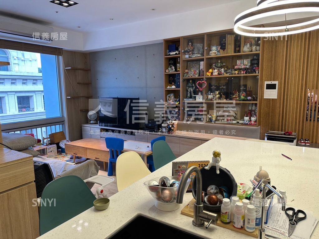 忠順大院二期頂峰之美房屋室內格局與周邊環境