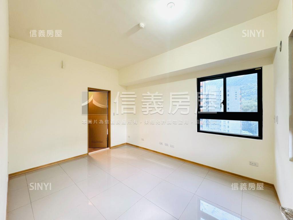 沐川邊間２房２衛＋車位房屋室內格局與周邊環境