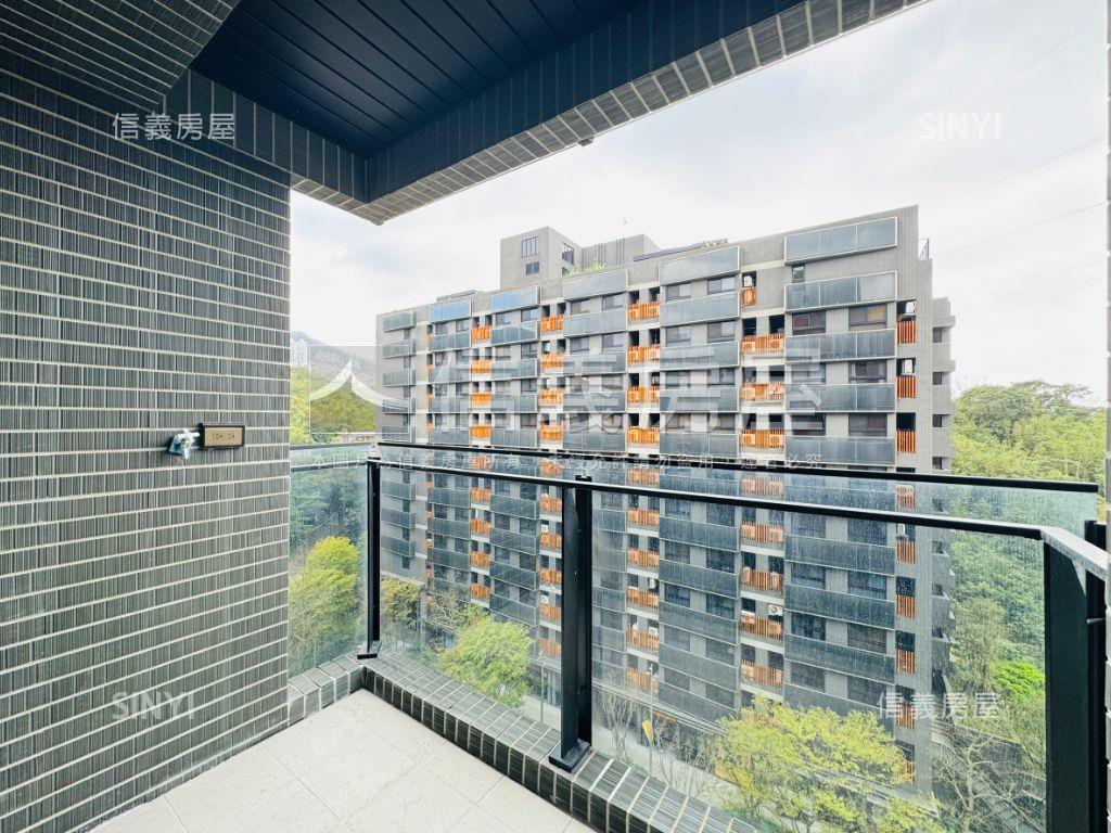 沐川邊間２房２衛＋車位房屋室內格局與周邊環境