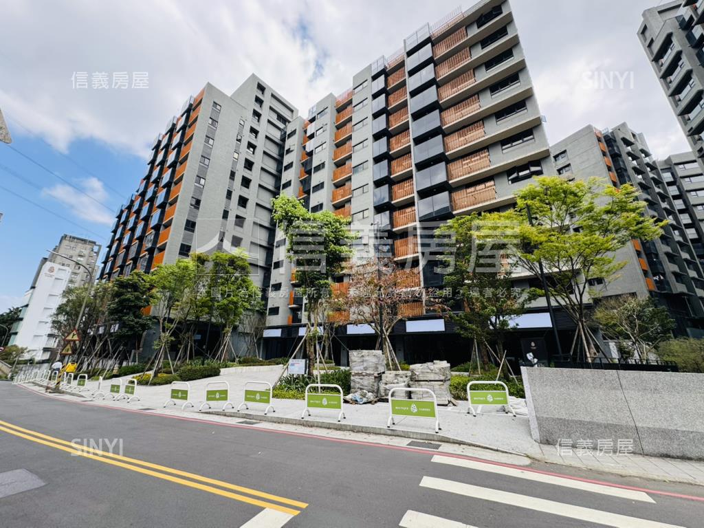 沐川邊間２房２衛＋車位房屋室內格局與周邊環境