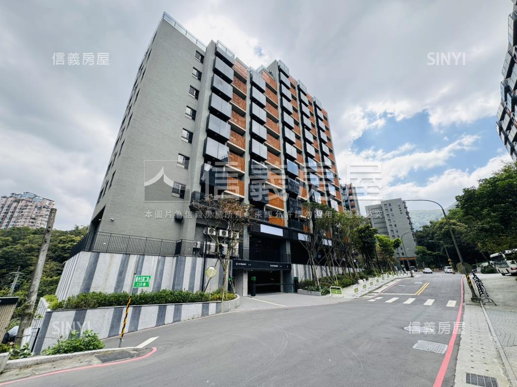 沐川邊間２房２衛＋車位房屋室內格局與周邊環境