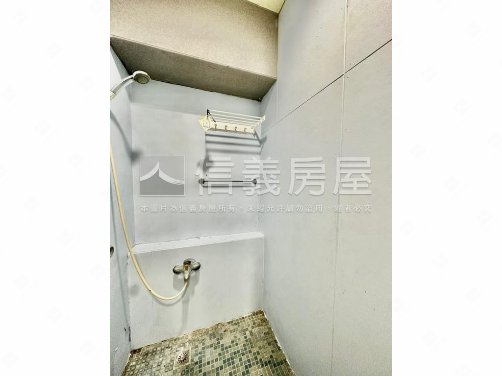 近一中生活圈１０米路店面房屋室內格局與周邊環境