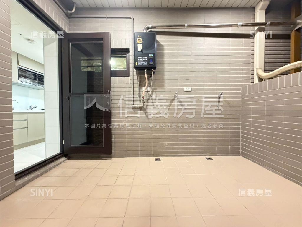 ✨稀有都美艷方正三房房屋室內格局與周邊環境