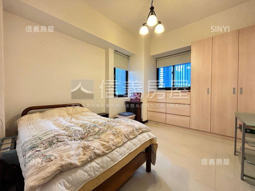 八期秀泰生活圈四房雙車位房屋室內格局與周邊環境