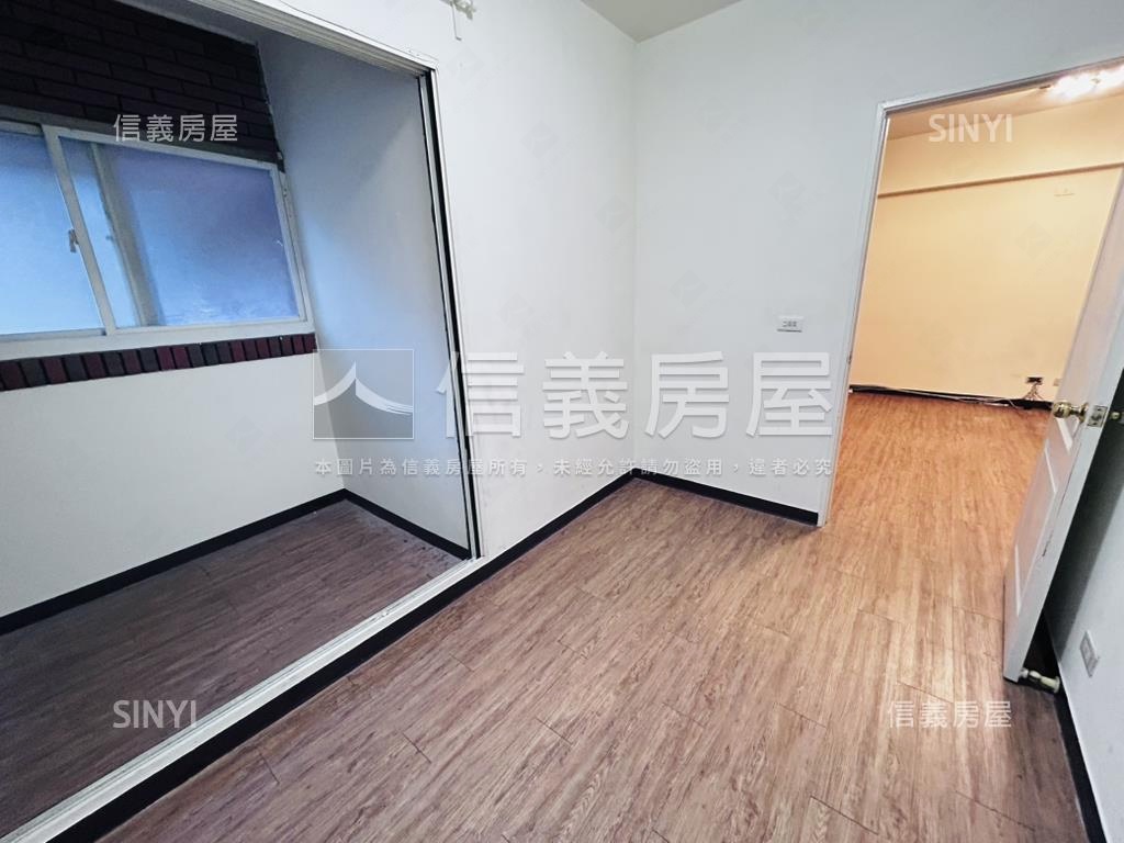 來看喔！近捷運中山北三房房屋室內格局與周邊環境