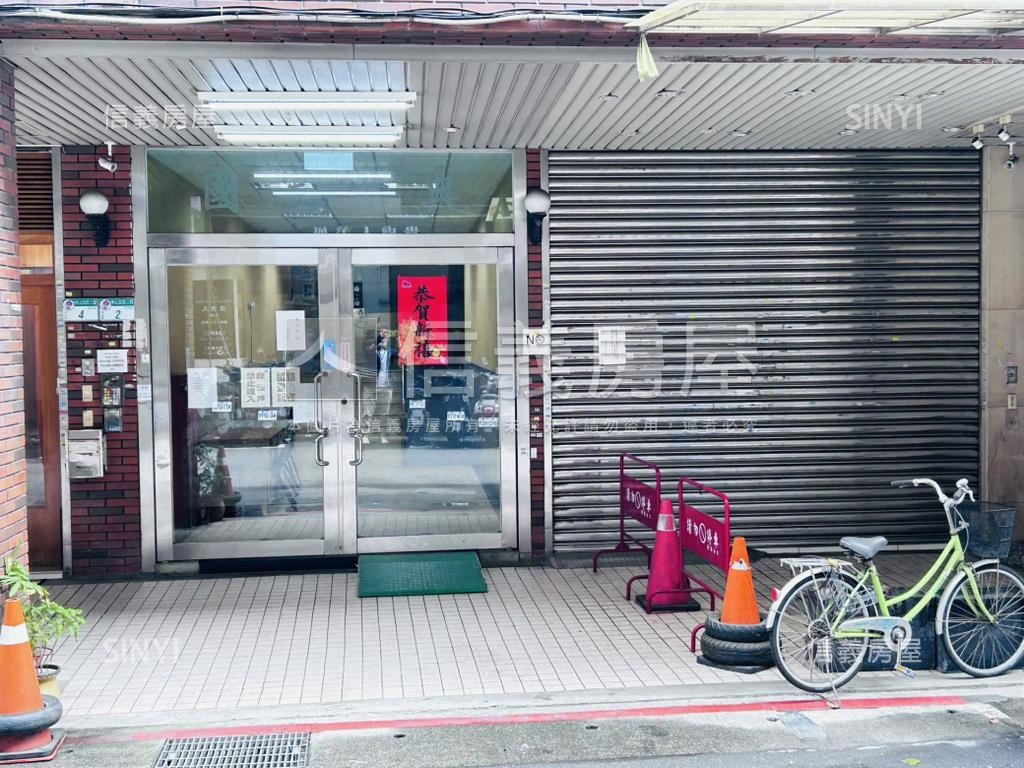 來看喔！近捷運中山北三房房屋室內格局與周邊環境
