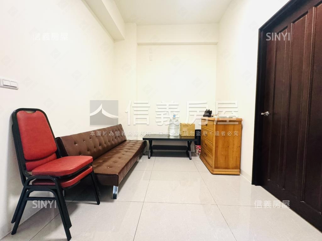 前進南科約三年透天房屋室內格局與周邊環境