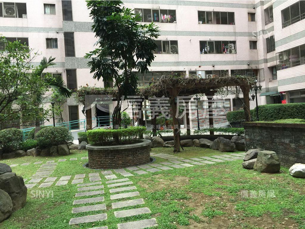 高樓邊間三房車位雙面採光房屋室內格局與周邊環境