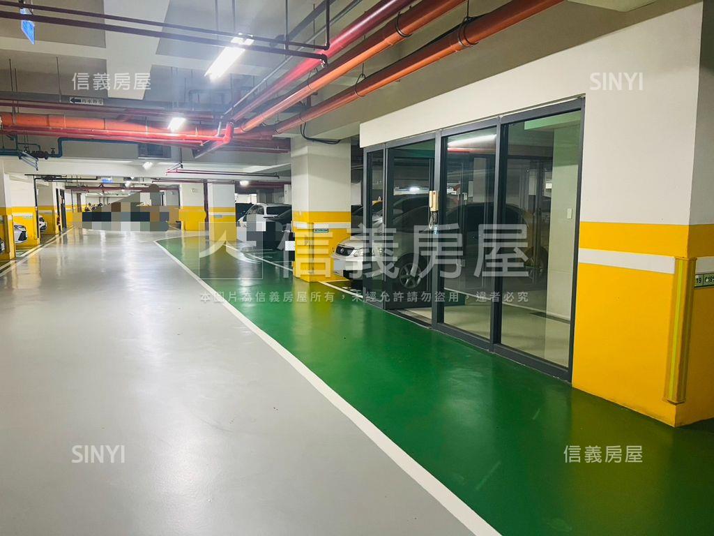 文心漂亮花園車位房屋室內格局與周邊環境