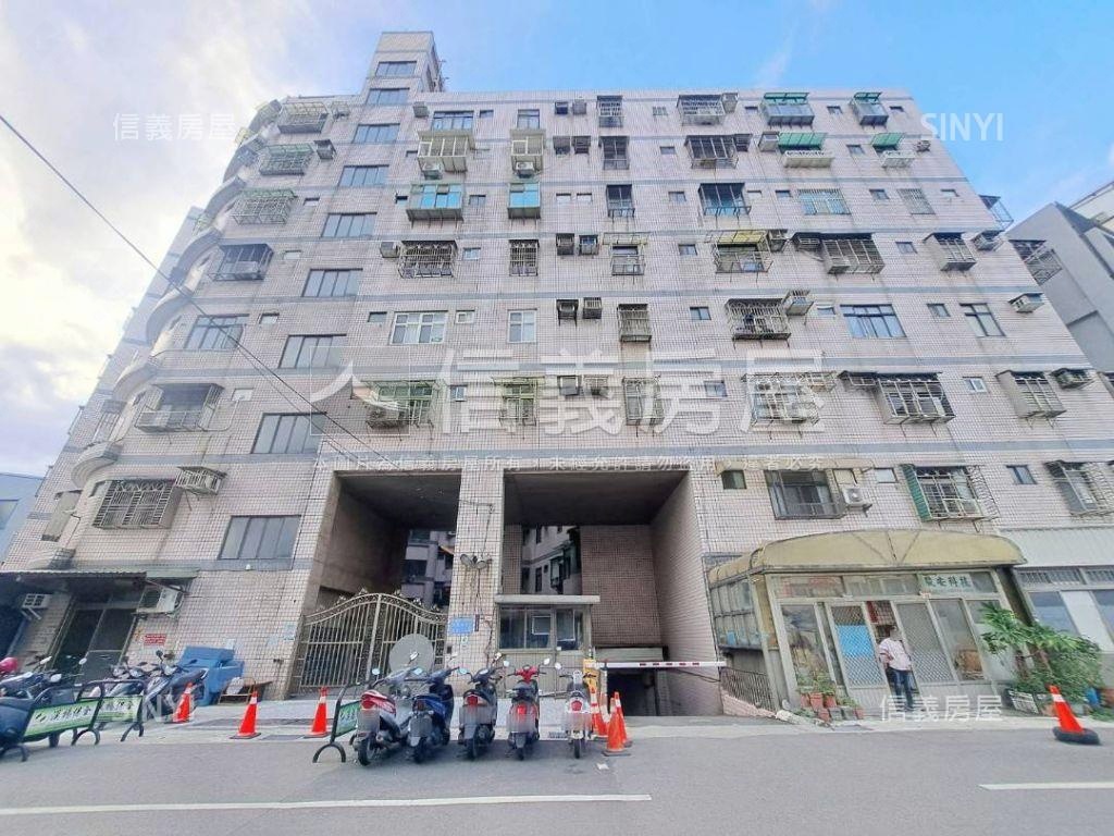 長榮京華雙併大空間房屋室內格局與周邊環境