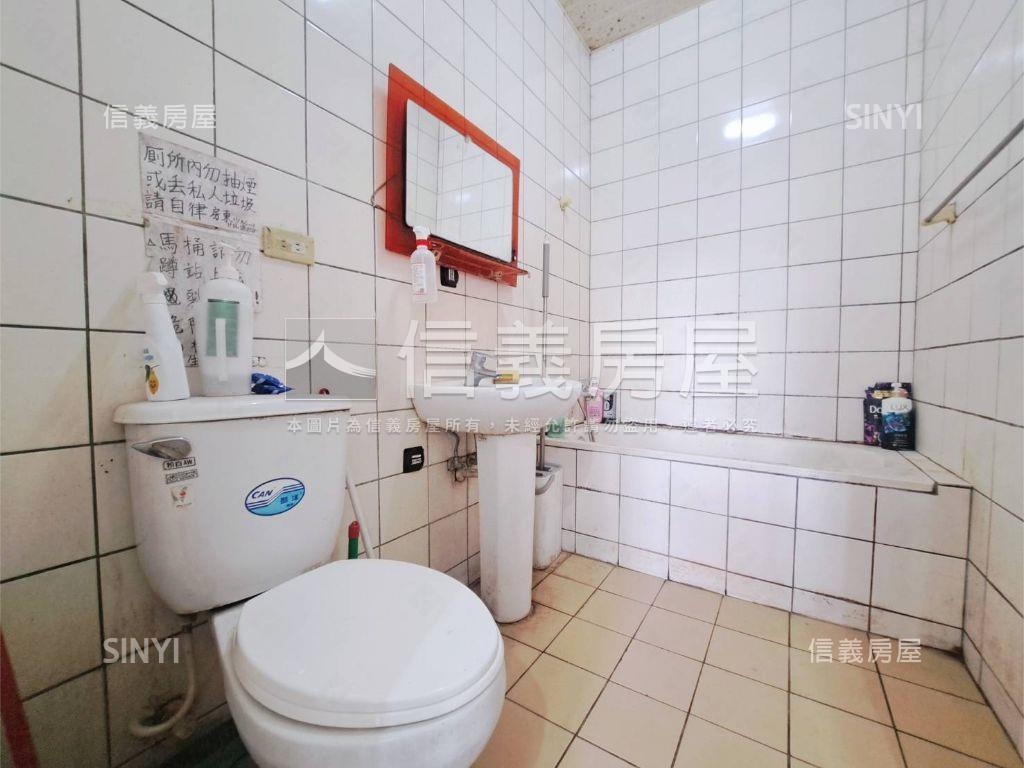 長榮京華雙併大空間房屋室內格局與周邊環境