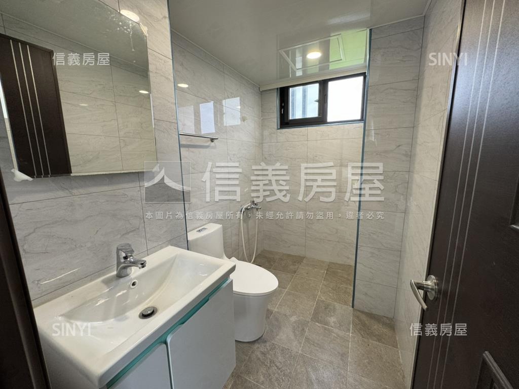 近Ａ２０鼎巨５房景觀宅房屋室內格局與周邊環境