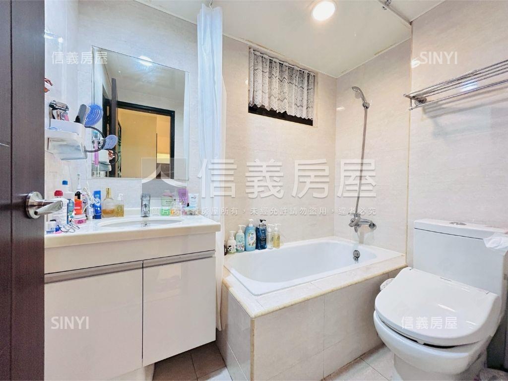 ★專任巴黎線上三房車位★房屋室內格局與周邊環境