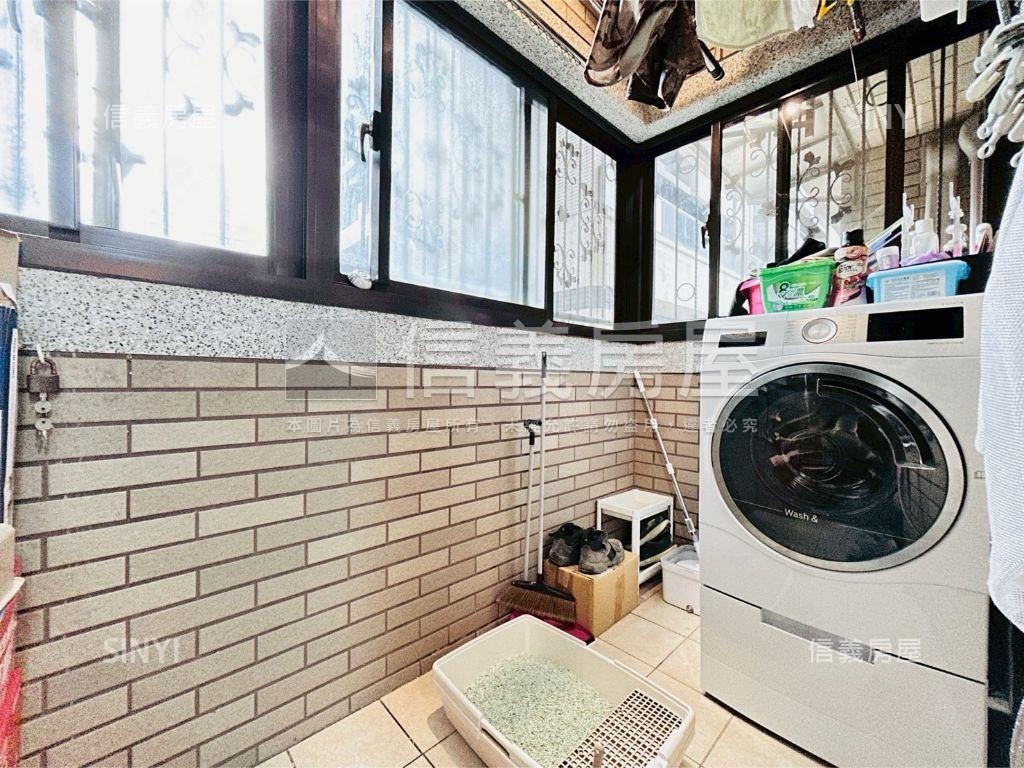 ★專任巴黎線上三房車位★房屋室內格局與周邊環境