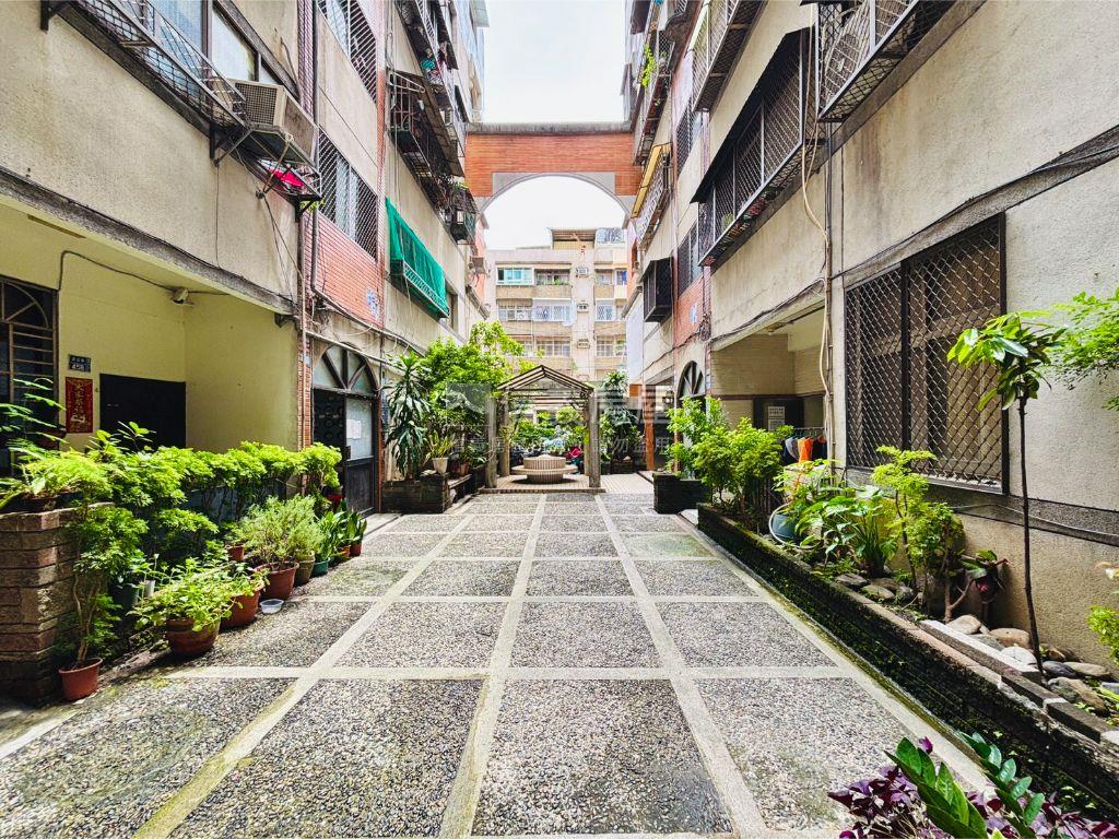 近高大河岸景觀採光三房房屋室內格局與周邊環境