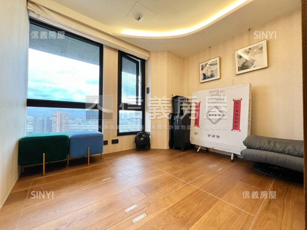 高級裝潢兩房兩位平面車位房屋室內格局與周邊環境