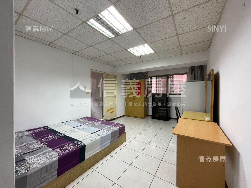 城市經典小資美宅房屋室內格局與周邊環境